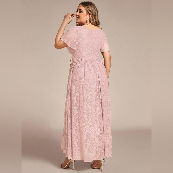 🆕 Plus Size Ruffled Lace Formal Evening Dress - Picture 2 of 3